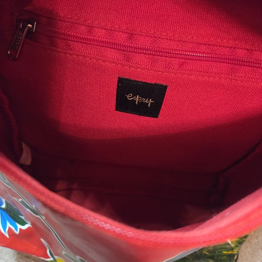 Esprit oilcloth red